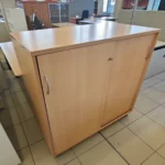 Buko spalvos spintelė su stumdomomis durelėmis - Image 2