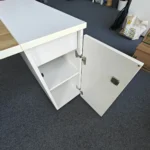 Ąžuolo ir baltos spalvos darbo stalas su dviem spintelėmis - Image 6