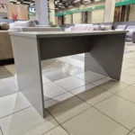 Pilkas nedidelis darbo stalas - Image 3